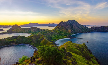 LABUAN BAJO – PULAU KOMODO TOUR 4D3N